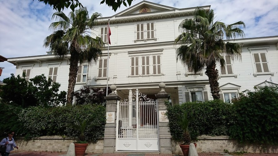 Muhsine Hatun Elektrikçi